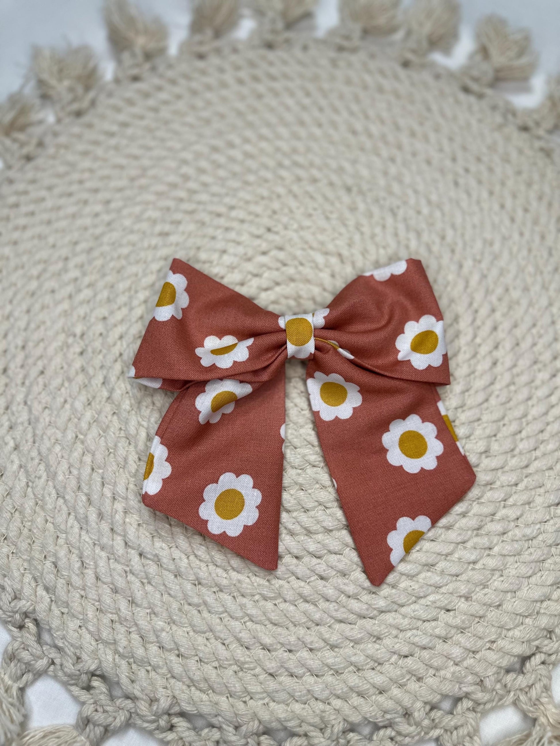 Girl's and Women's Daisy Flower Bow Hairbow | Fabric Hairclip, Hairbow, Baby Bow, Hair Accessory